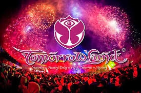 TOMORROWLAND ... lo ideal ser?a estar all?, pero si no puedes, cierra los ojos y con?ctate a Loca!