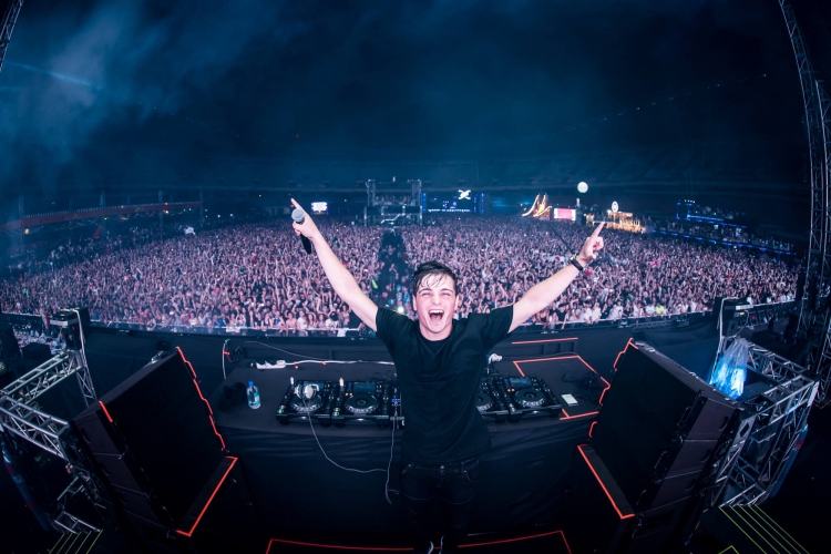 Martin Garrix lanza 4 de sus 7 temas previstos antes del ADE