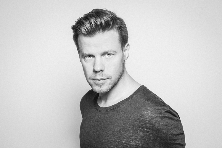 Ferry Corsten presenta el documental 'Gouryella- From The Heavens'