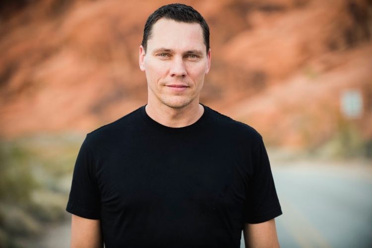 Tiësto celebra su cumpleaños con nuevo tema, "On My Way"