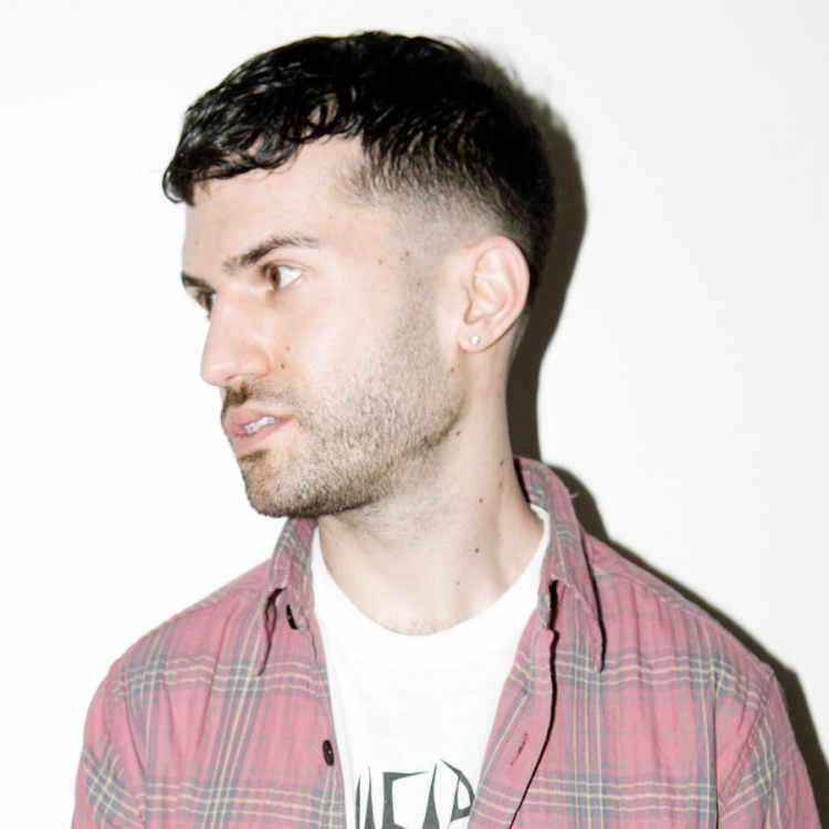 Escucha el remix de A-Trak a "You Dont Get Me High Anymore"