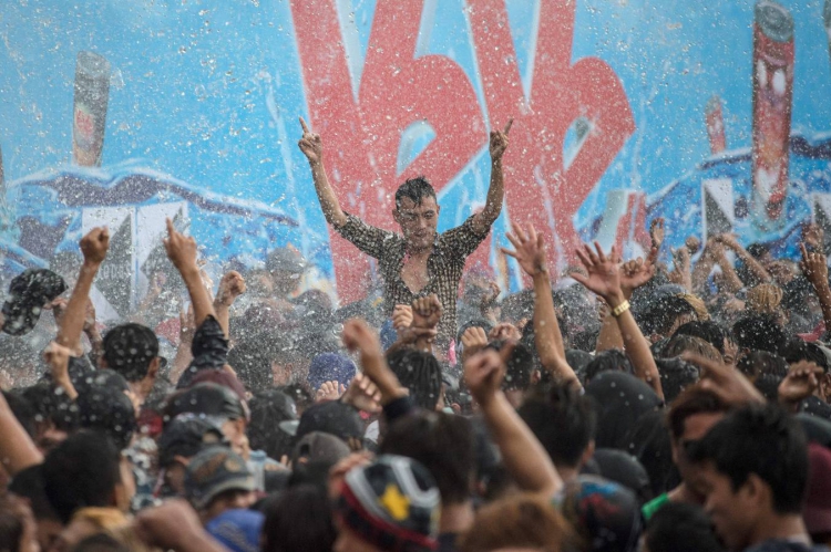 ¡Queremos agua potable en los festivales!