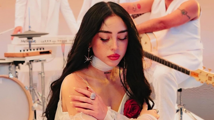 Nicki Nicole anuncia colaboración sorpresa con Peso Pluma tras su ruptura y enciende las redes