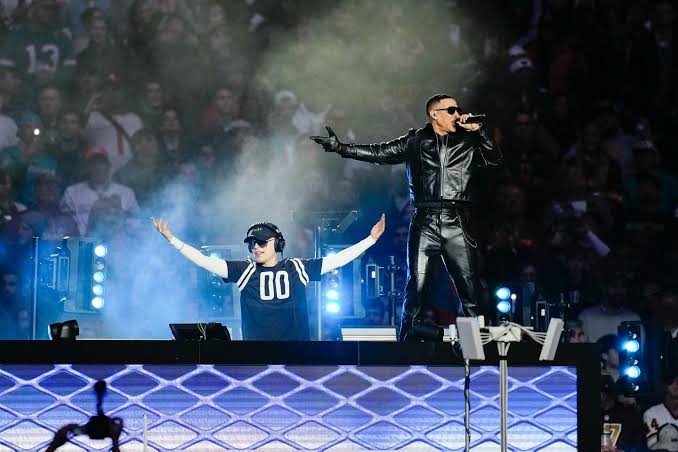 Bizarrap y Daddy Yankee hacen historia en el Bernabéu con una noche épica e inesperada